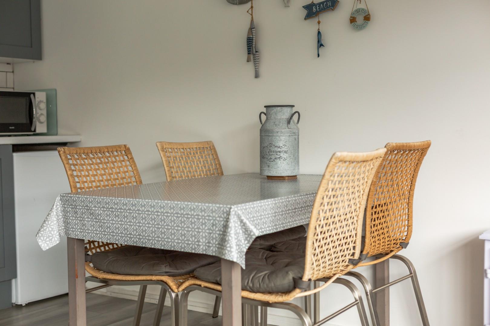 Summercliffe, Caswell, SA3 3BR